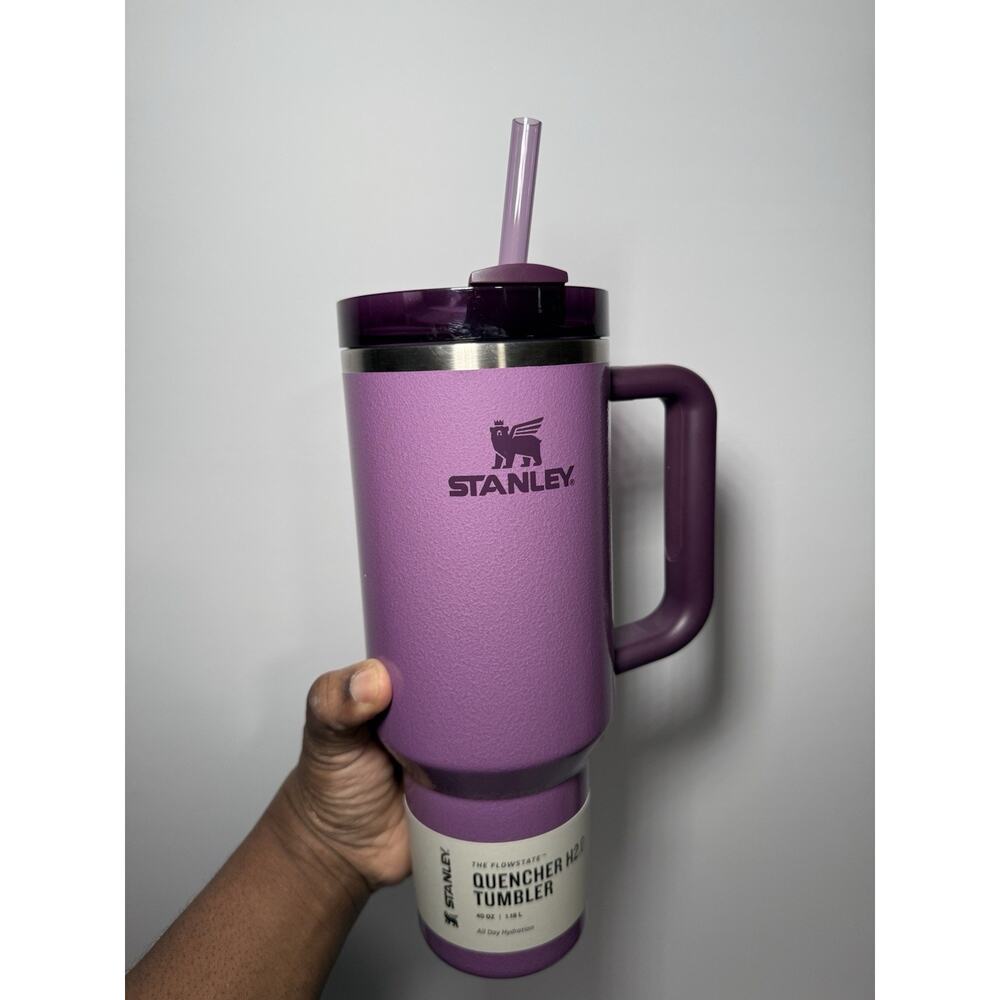Stanley Classic HAMMERTONE LILAC PURPLE 40oz Flowstate Quencher Tumbler BNWT - Picture 3 of 6